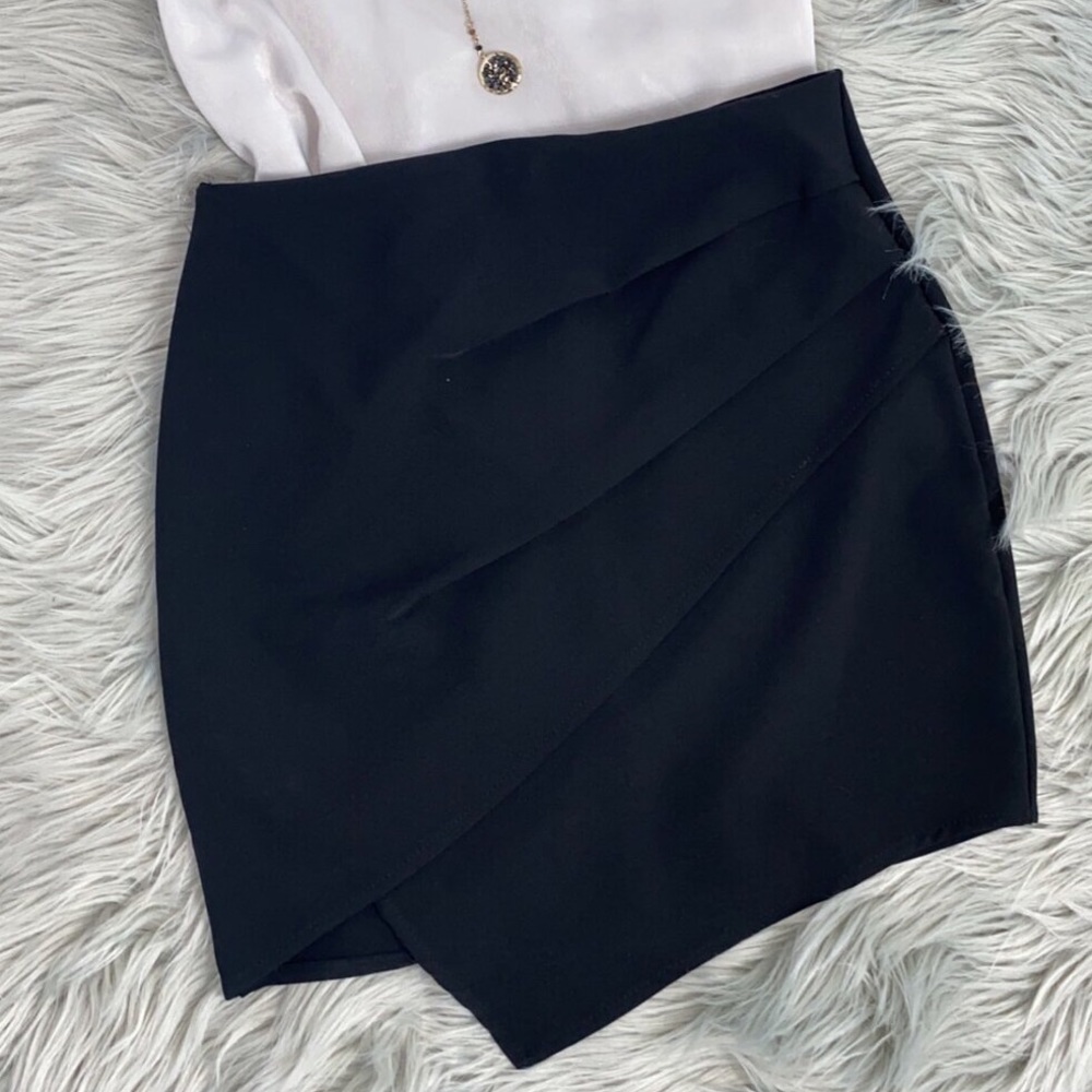 Asymmetrical Black Ruched Skirt